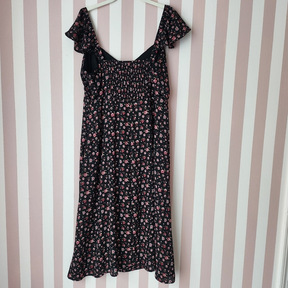 ⭐️SOLD⭐️Chic One Shoulder Floral Dress - Black and Pink - Picture 6 of 10